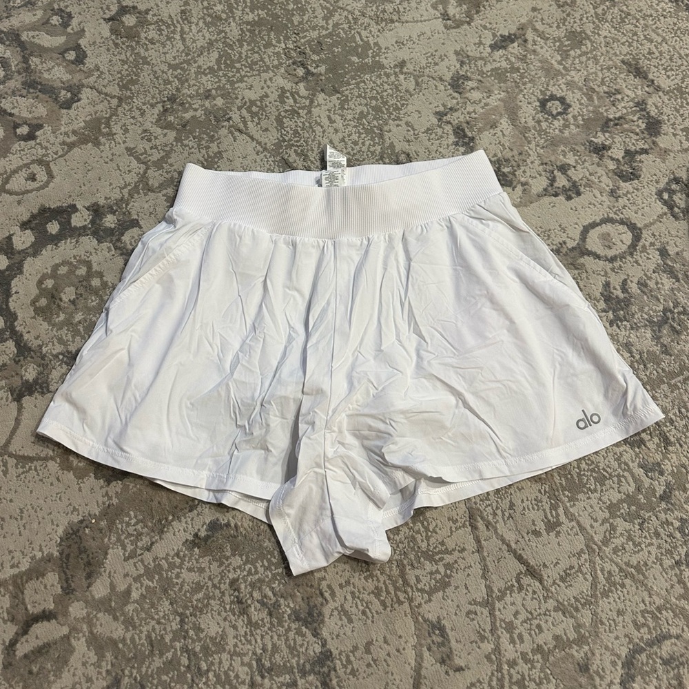 Alo Yoga Breezy Short